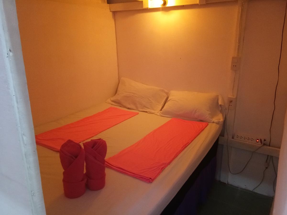 Wild & Wandering Backpacker Hostel & Bar Хаад Рин Стая снимка