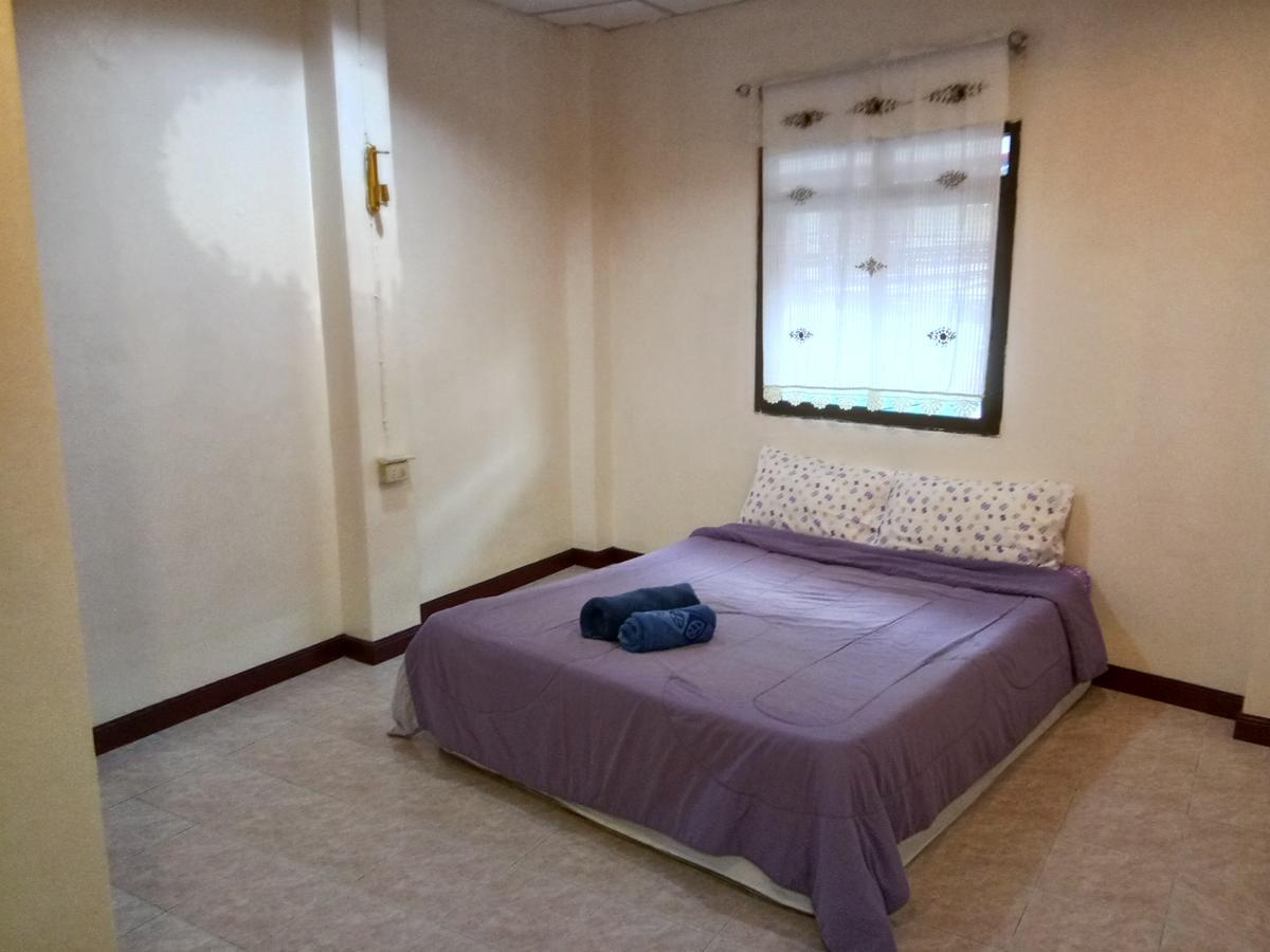 Wild & Wandering Backpacker Hostel & Bar Хаад Рин Стая снимка